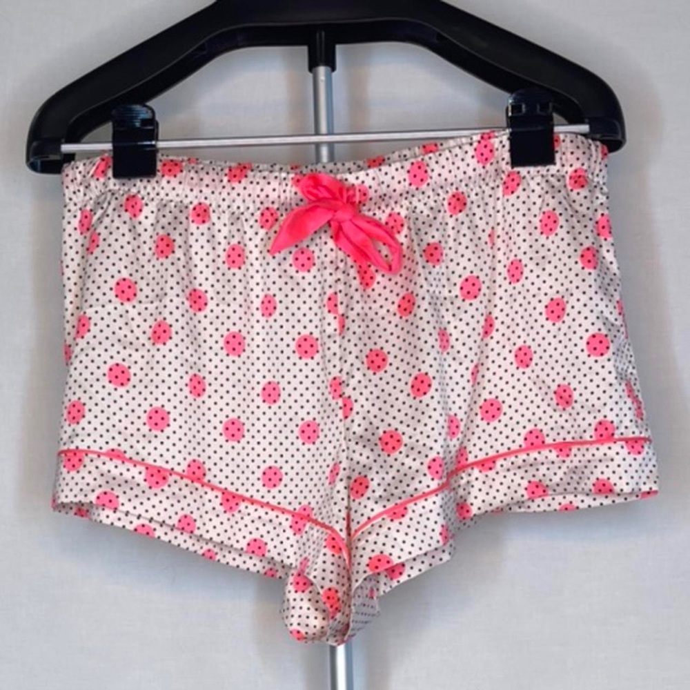 Victoria Secret Large Pajama Shorts Polka Dots